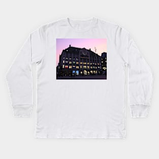 Madame Tussaud Amsterdam Kids Long Sleeve T-Shirt